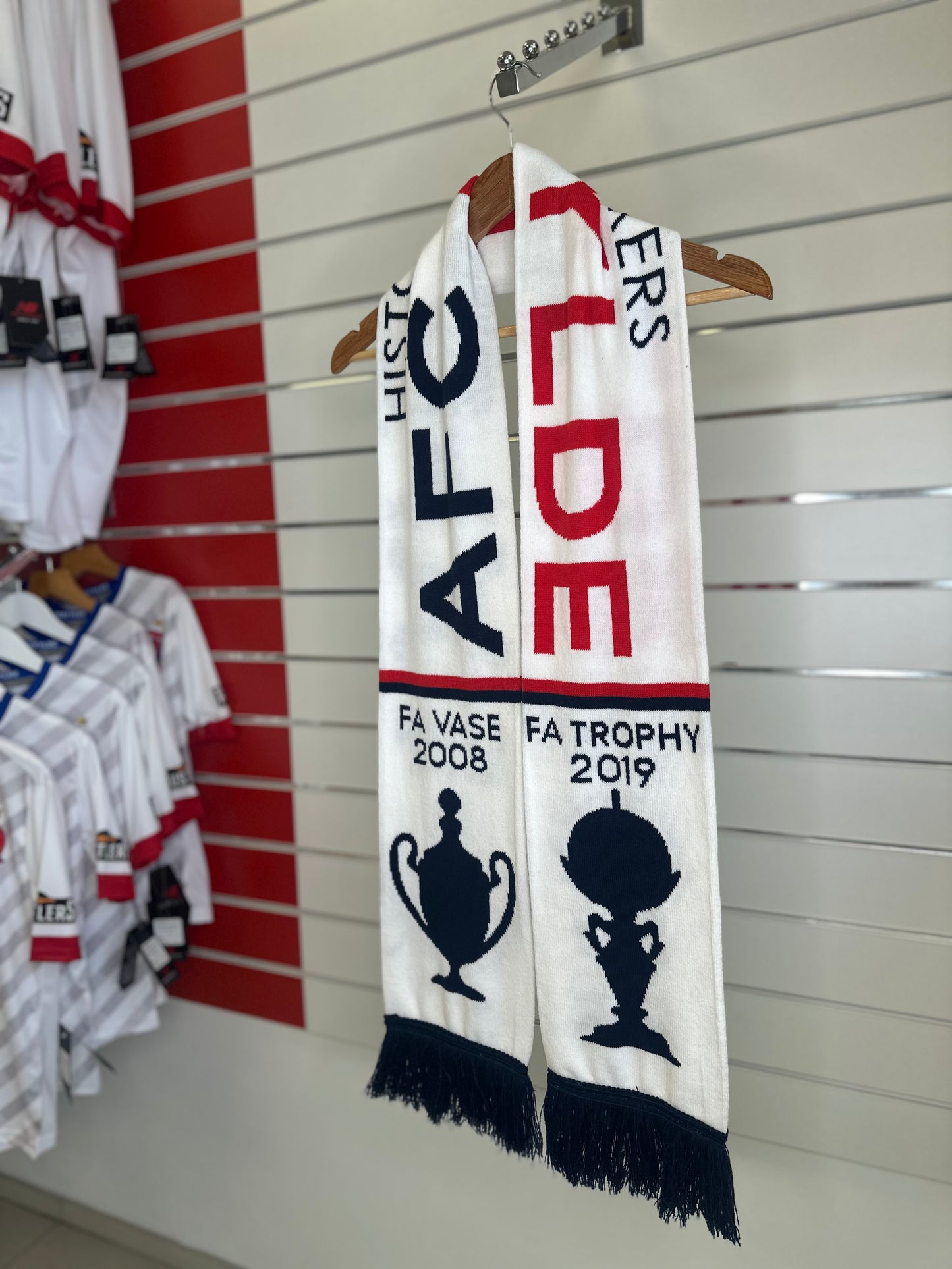 Trophy Scarf