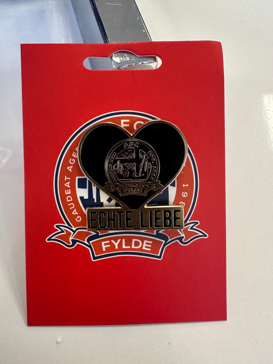 Echte Liebe pin badge